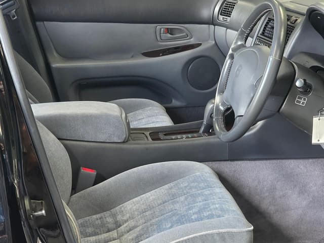 1994 Toyota Aristo JDM car for sale — photo 5 of 25
