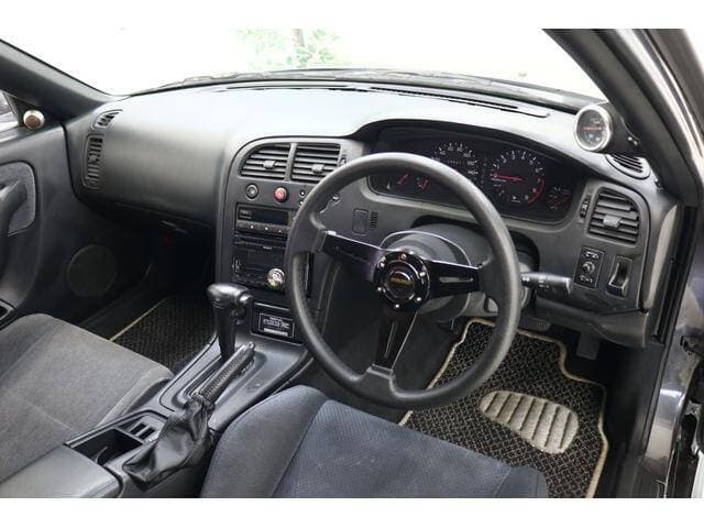 1993 Nissan Skyline JDM car for sale — photo 3 of 17