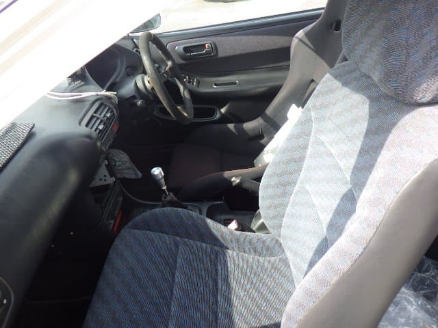 1998 Honda Integra JDM car for sale — photo 8 of 11