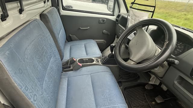 2000 Mitsubishi Minicab JDM car for sale — photo 2 of 7