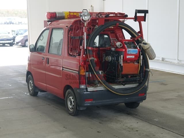 2002 Daihatsu Hijet JDM car for sale — photo 2 of 4