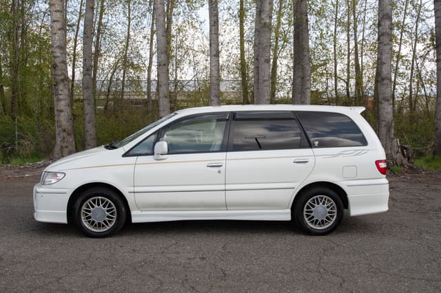 2001 Nissan Presage JDM car for sale — photo 8 of 15