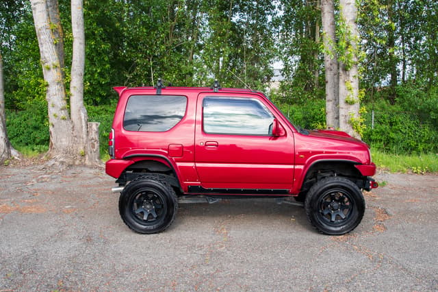1998 Suzuki Jimny JDM car for sale — photo 6 of 13