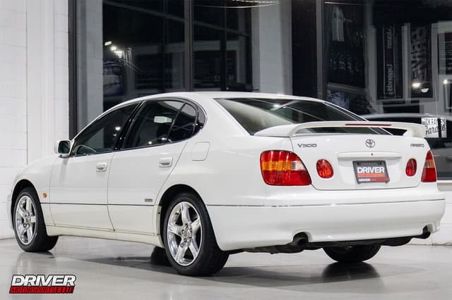 1998 Toyota Aristo JDM car for sale — photo 8 of 25