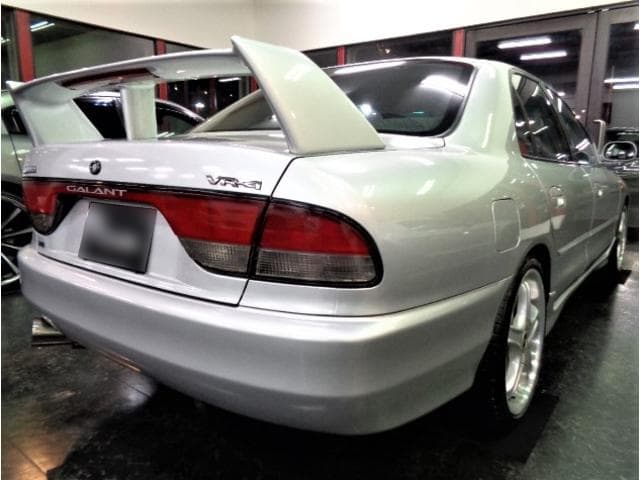 1995 Mitsubishi Galant JDM car for sale — photo 10 of 25