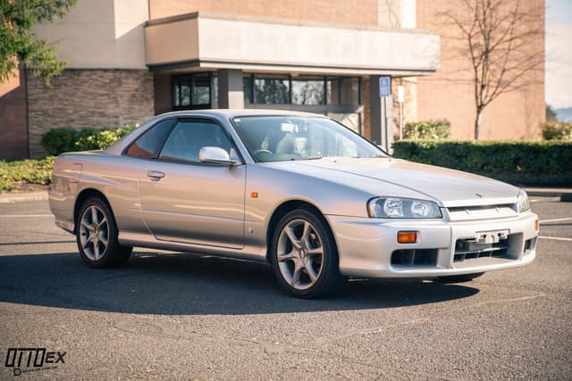 1998 Nissan Skyline JDM car for sale — photo 2 of 25