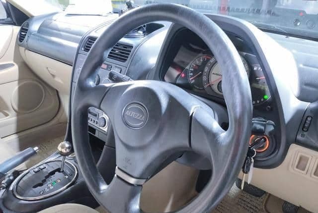 2002 Toyota Altezza JDM car for sale — photo 17 of 24