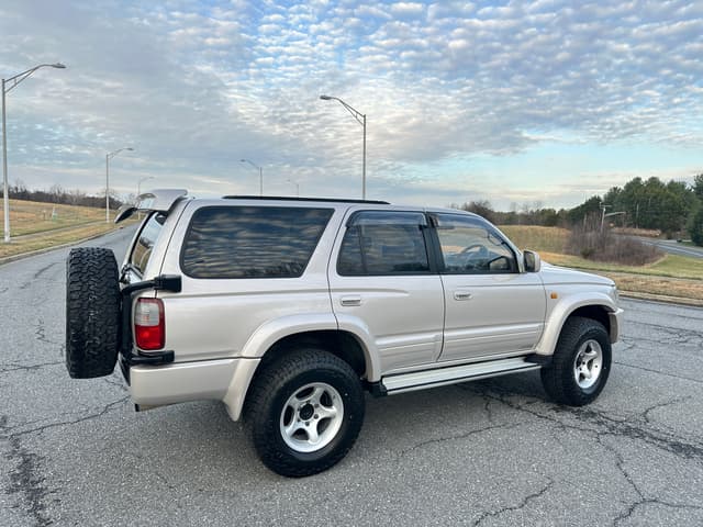 1996 Toyota Hilux Surf JDM car for sale — photo 4 of 20