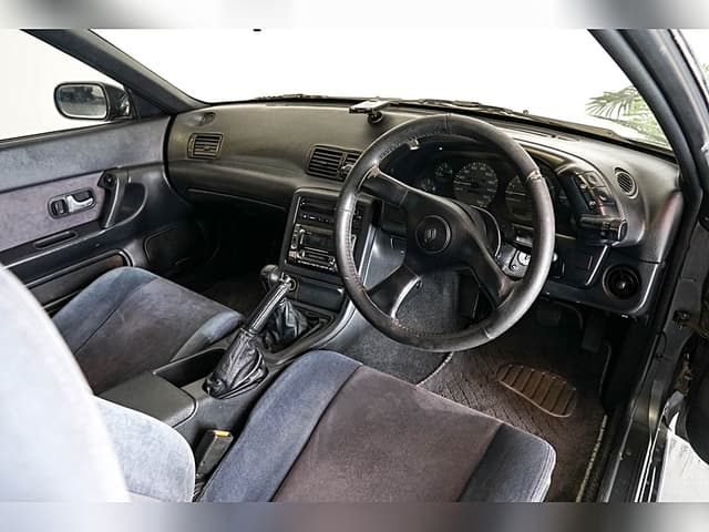 1993 Nissan Skyline JDM car for sale — photo 23 of 25