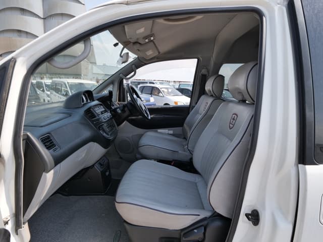 1999 Mitsubishi Delica JDM car for sale — photo 24 of 25