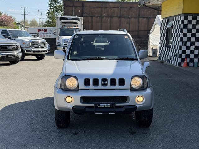 2004 Suzuki Jimny JDM car for sale — photo 2 of 20