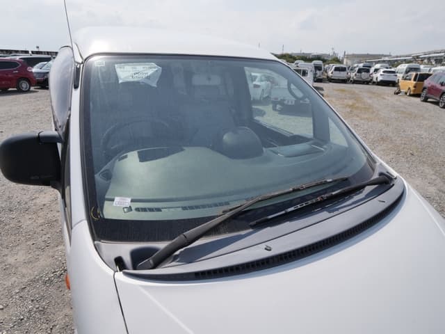 1999 Mitsubishi Delica JDM car for sale — photo 13 of 25