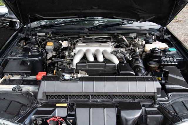 2001 Nissan President JDM car for sale — photo 10 of 15