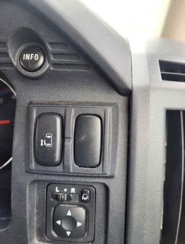 2007 Mitsubishi Delica JDM car for sale — photo 12 of 15