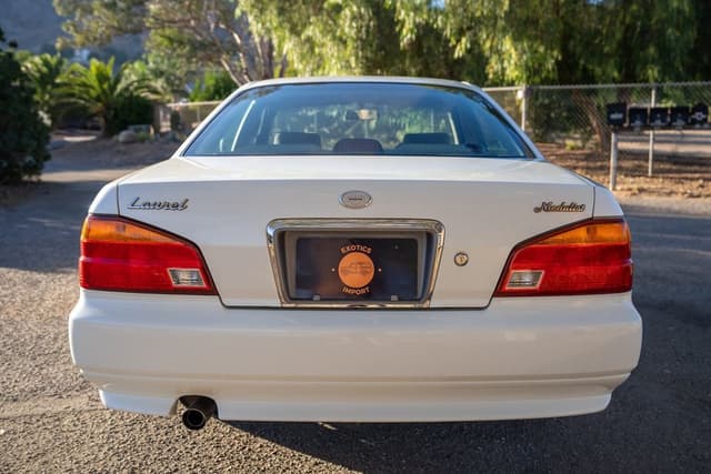 1994 Nissan Laurel JDM car for sale — photo 4 of 16