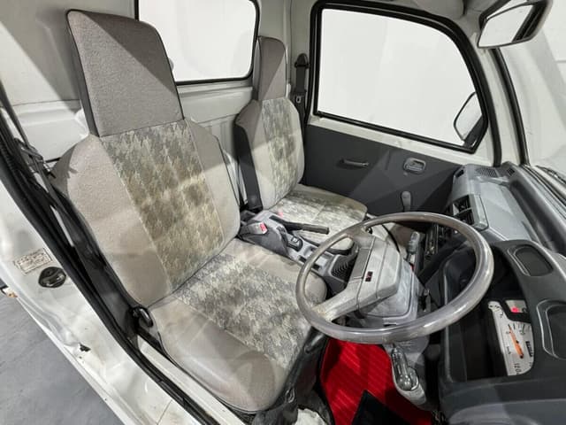 1995 Mitsubishi Minicab JDM car for sale — photo 10 of 25