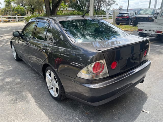 1999 Toyota Altezza JDM car for sale — photo 5 of 17