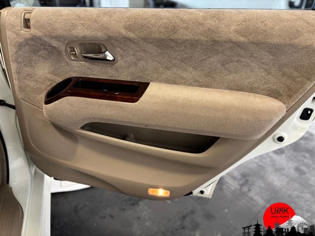 2000 Honda Odyssey JDM car for sale — photo 15 of 24