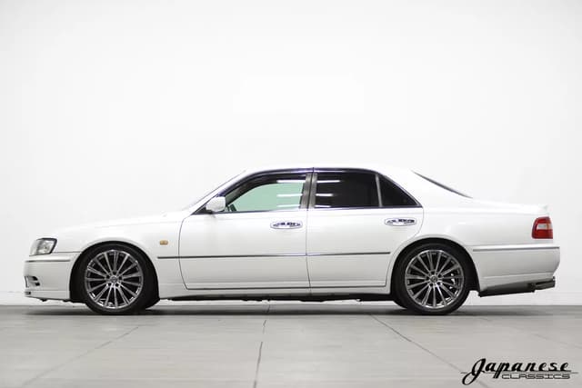 1997 Nissan Cima JDM car for sale — photo 4 of 25