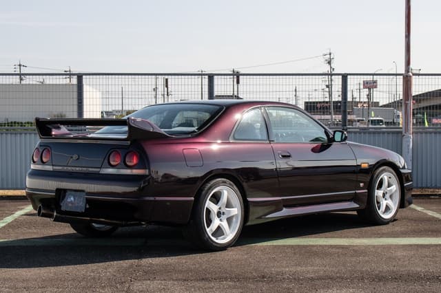 1996 Nissan Skyline JDM car for sale — photo 13 of 25