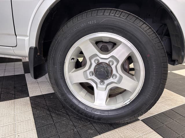 2000 Suzuki Jimny JDM car for sale — photo 23 of 25