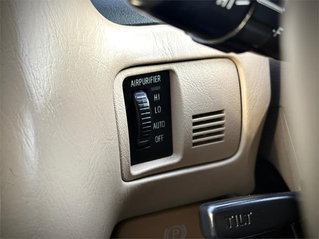 1999 Toyota Crown JDM car for sale — photo 24 of 25