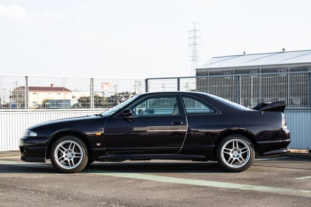 1995 Nissan Skyline JDM car for sale — photo 2 of 25