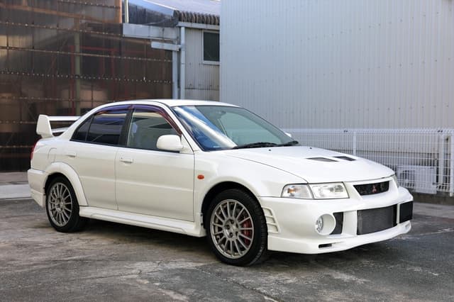 1999 Mitsubishi Lancer Evolution JDM car for sale — photo 4 of 21
