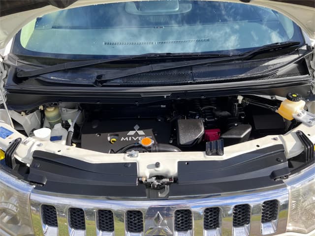 2007 Mitsubishi Delica JDM car for sale — photo 16 of 16