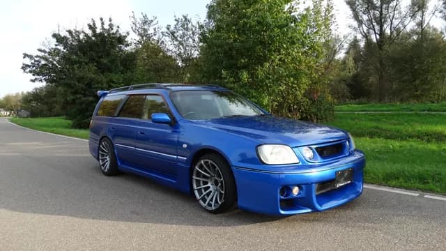 2000 Nissan Stagea JDM car for sale — photo 2 of 25