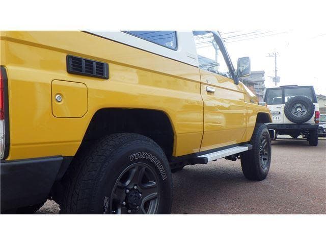 1996 Toyota Land Cruiser JDM car for sale — photo 9 of 25