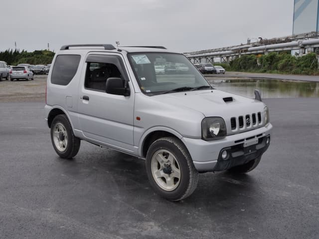 2001 Suzuki Jimny JDM car for sale — photo 3 of 25