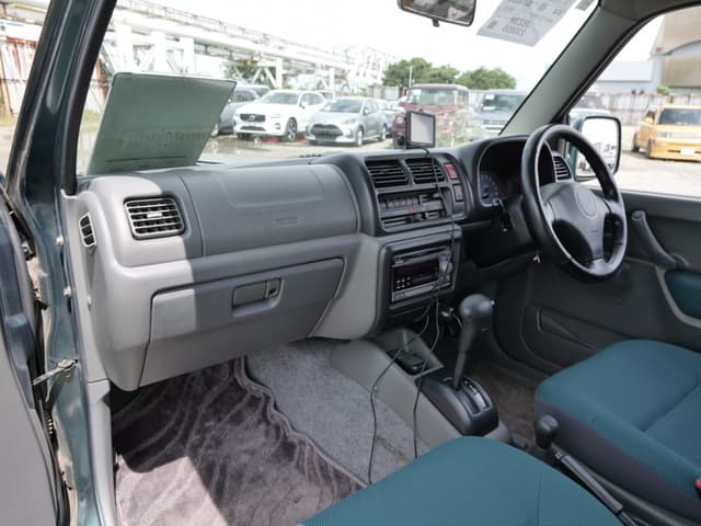 2001 Suzuki Jimny JDM car for sale — photo 24 of 25