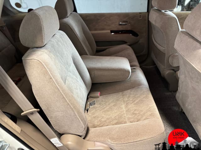 2000 Honda Odyssey JDM car for sale — photo 18 of 24
