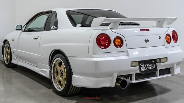 1998 Nissan Skyline JDM car for sale — photo 5 of 25
