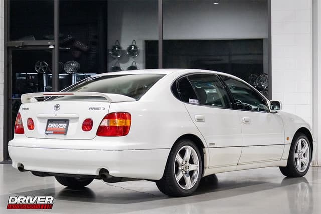 1998 Toyota Aristo JDM car for sale — photo 10 of 25