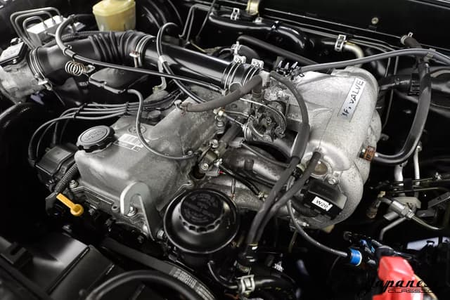 1997 Toyota Hilux Surf JDM car for sale — photo 23 of 25