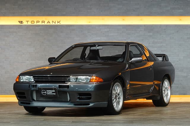 1990 Nissan Skyline JDM car for sale — photo 10 of 25