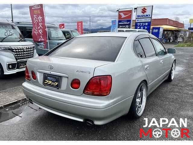 2001 Toyota Aristo JDM car for sale — photo 2 of 6