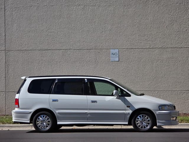 1997 Honda Odyssey JDM car for sale — photo 2 of 25