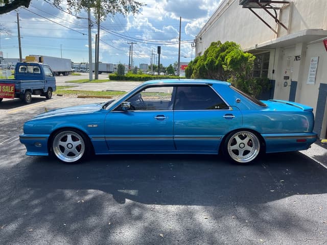 1991 Nissan Cima JDM car for sale — photo 4 of 16