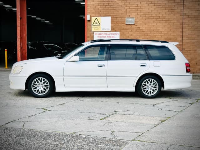 2003 Toyota Crown JDM car for sale — photo 5 of 25