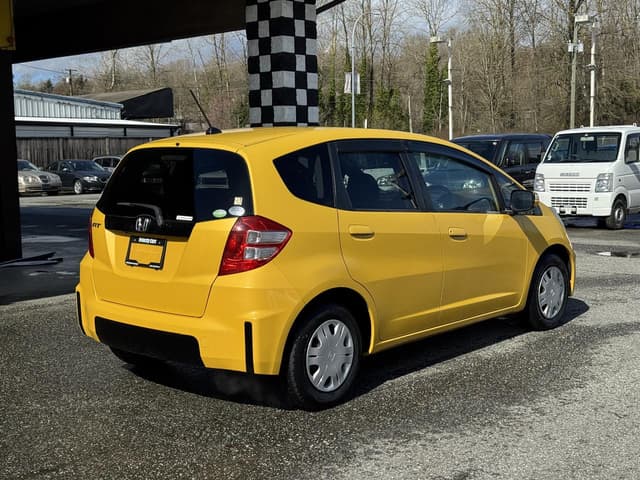 2009 Honda Fit JDM car for sale — photo 7 of 19