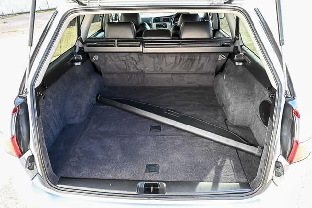 2001 Subaru Legacy JDM car for sale — photo 9 of 22