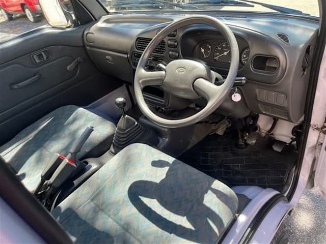 1997 Daihatsu Hijet JDM car for sale — photo 11 of 17