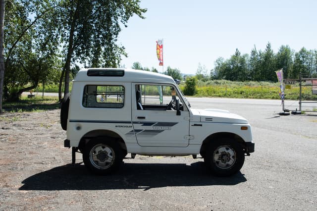 1990 Suzuki Jimny JDM car for sale — photo 8 of 12