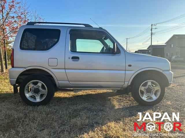1999 Suzuki Jimny JDM car for sale — photo 3 of 10