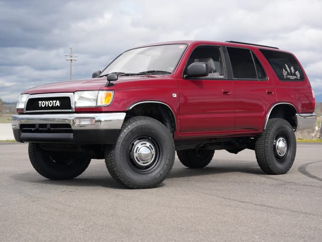 1998 Toyota Hilux Surf JDM car for sale — photo 2 of 14