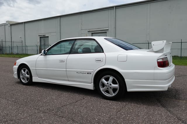 1999 Toyota Chaser JDM car for sale — photo 11 of 20