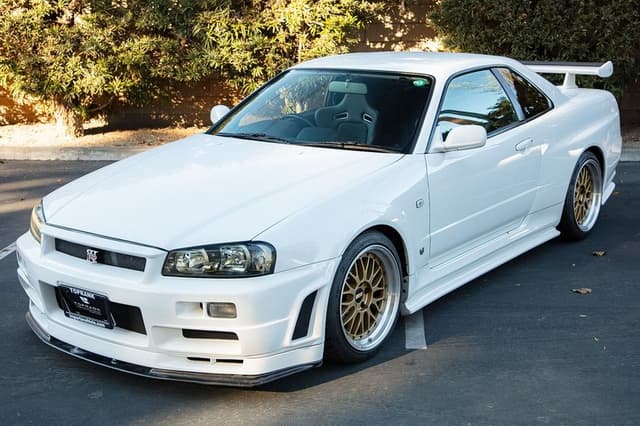 1999 Nissan Skyline JDM car for sale — photo 2 of 25